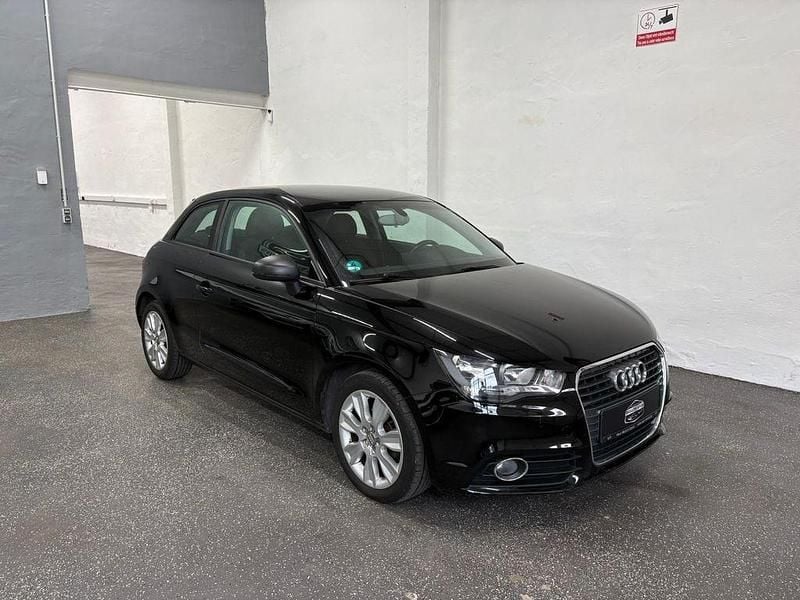 Gebraucht Audi A1 Ambition 86 PS (63 kW) 2012 Schwarz Limousine