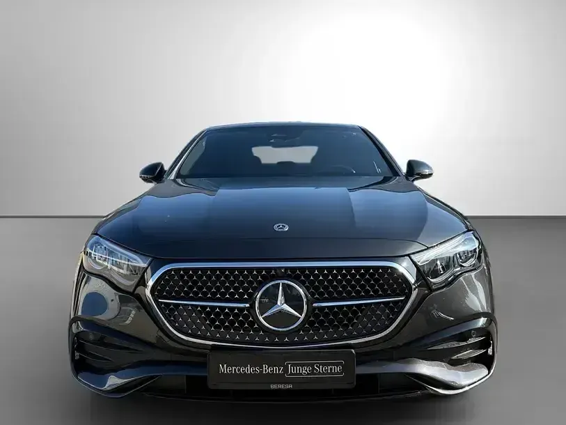 Gebraucht Mercedes E200 AMG 204 PS (150 kW) 2025 Grau Limousine