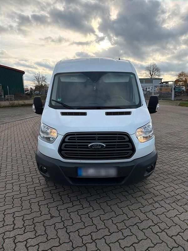 Weiß Gebraucht 2017 Ford Transit Van / Kleinbus | 19.800 € (Teuer) - Bild 1/4