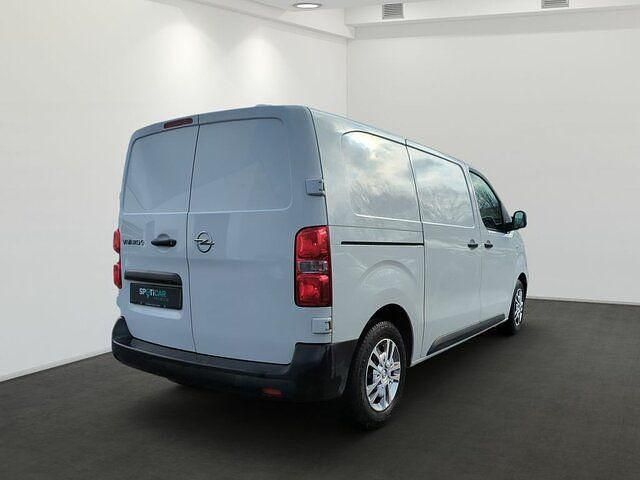 Gebraucht Opel Vivaro-e Combi Edition 100 kW (136 PS) 2022 Jade weiß (uni) Van / Kleinbus