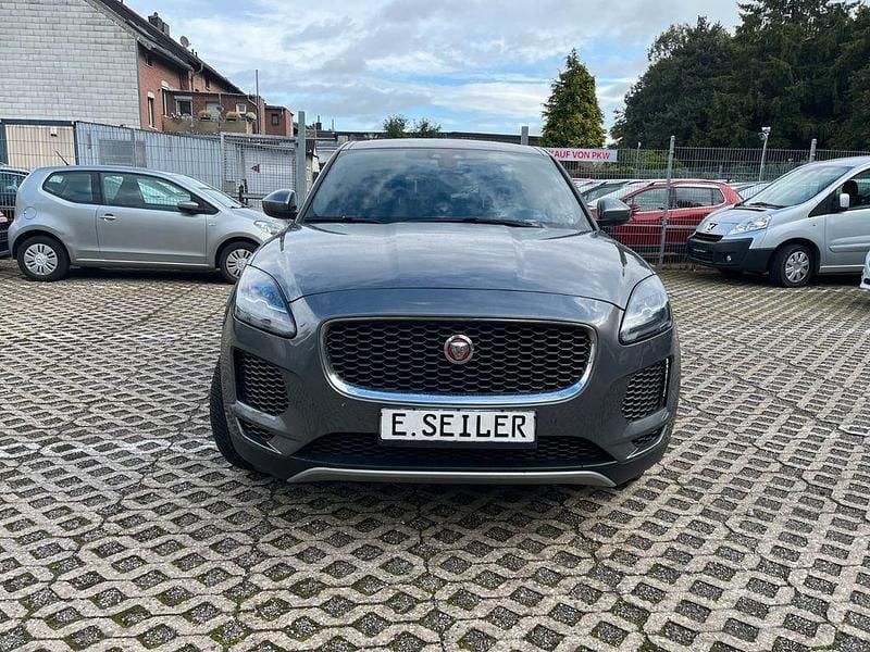 Grau Gebraucht 2019 Jaguar E-Pace R-Dynamic SUV | 13.900 € (Superpreis) - Bild 1/4
