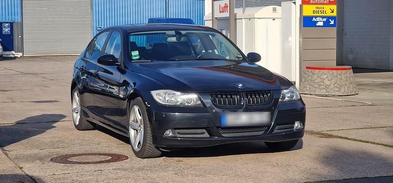 Gebraucht BMW 318 129 PS (94 kW) 2006 Schwarz Limousine