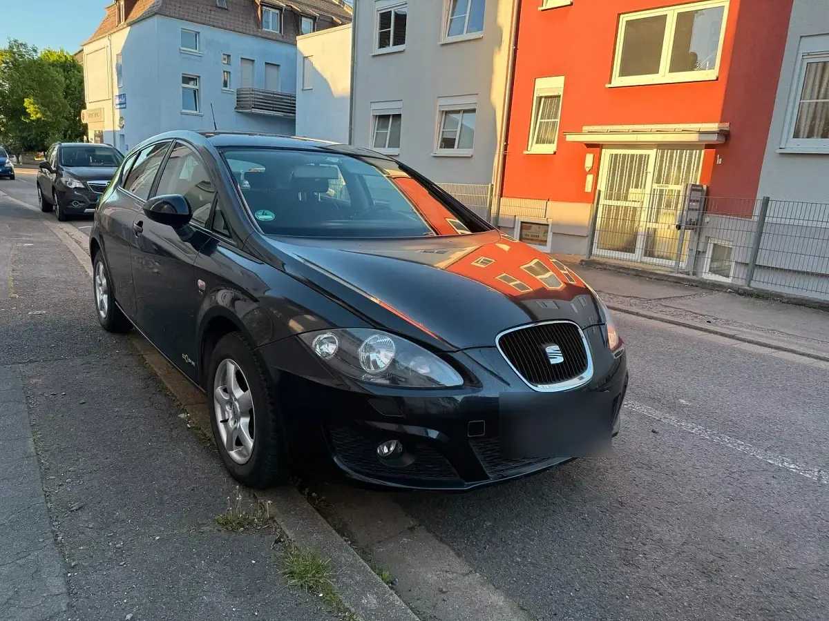 Usata Seat Leon Copa 105 CV (77 kW) 2011 Nero Utilitaria