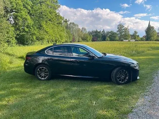 Gebraucht Alfa Romeo Giulia Super 179 PS (131 kW) 2017 Schwarz Limousine
