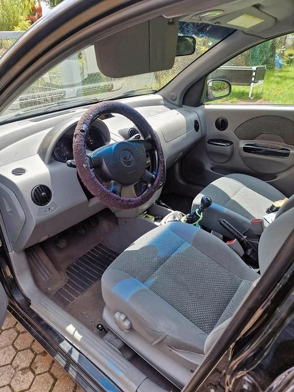 Schwarz Gebraucht 2003 Chevrolet Kalos Kleinwagen | 300 € (Superpreis) - Bild 1/4