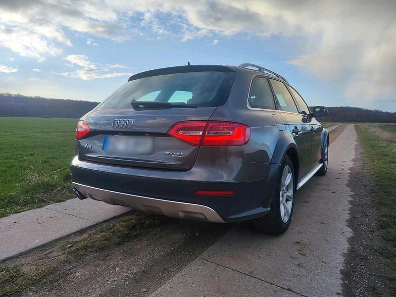 Gebraucht Audi A4 Allroad 180 PS (132 kW) 2014 Braun Kombi
