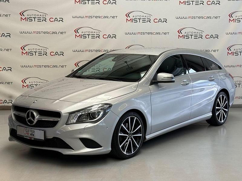 Silber Gebraucht 2015 Mercedes CLA220 Shooting Brake Urban Kombi | 15.890 € (Fairer Preis) - Bild 1/4