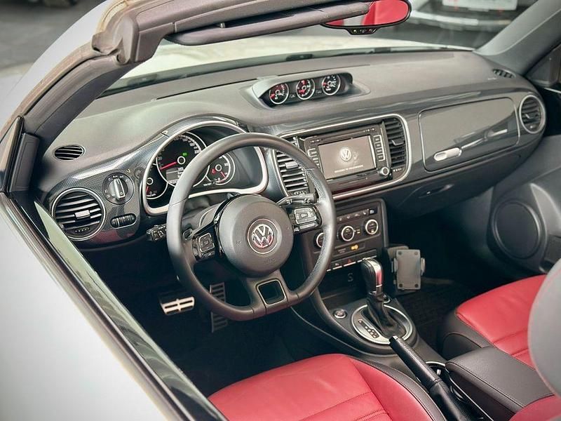 Używany VW Beetle Sport 140 KM (102 kW) 2014 Biały Hatchback
