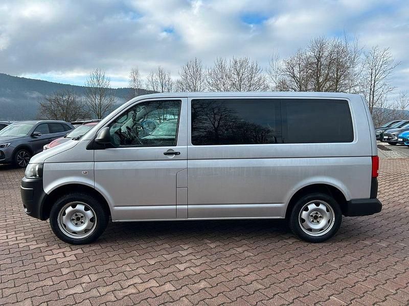 Gebraucht VW Caravelle 179 PS (131 kW) 2015 Silber Van / Kleinbus