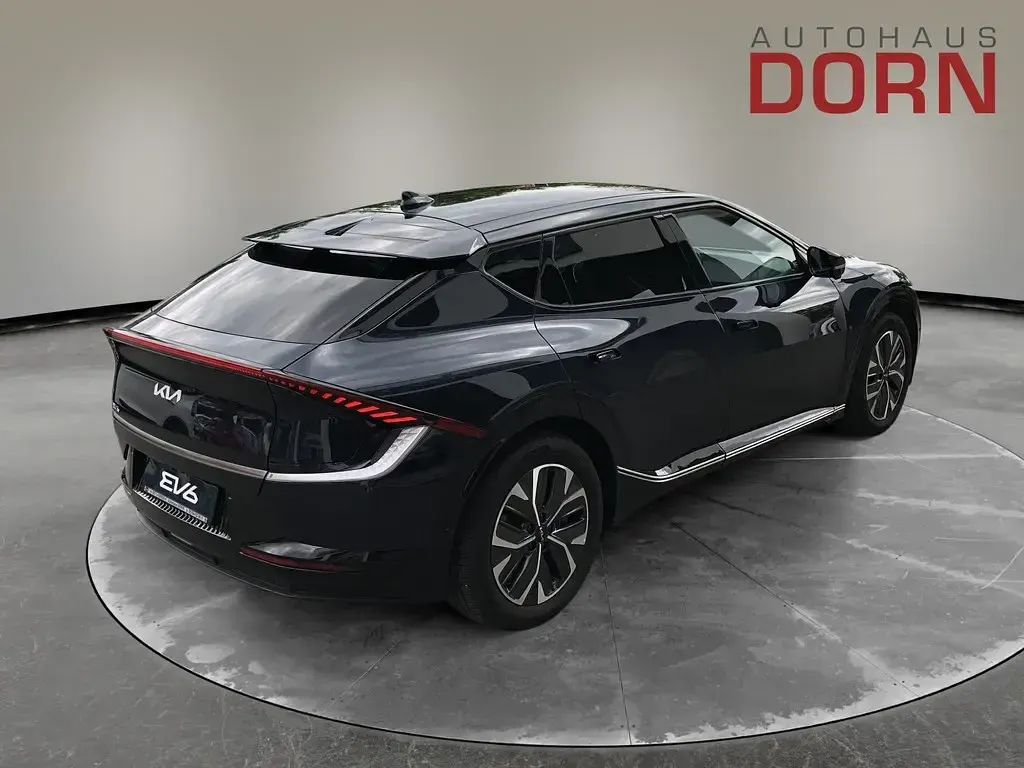 Używany Kia EV6 Air 239 kW (325 KM) 2023 Niebieski SUV