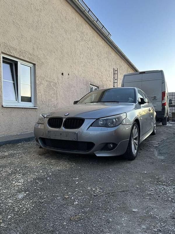 Silber Gebraucht 2006 BMW 530 M Sport Limousine | 5.000 € (Superpreis) - Bild 1/4