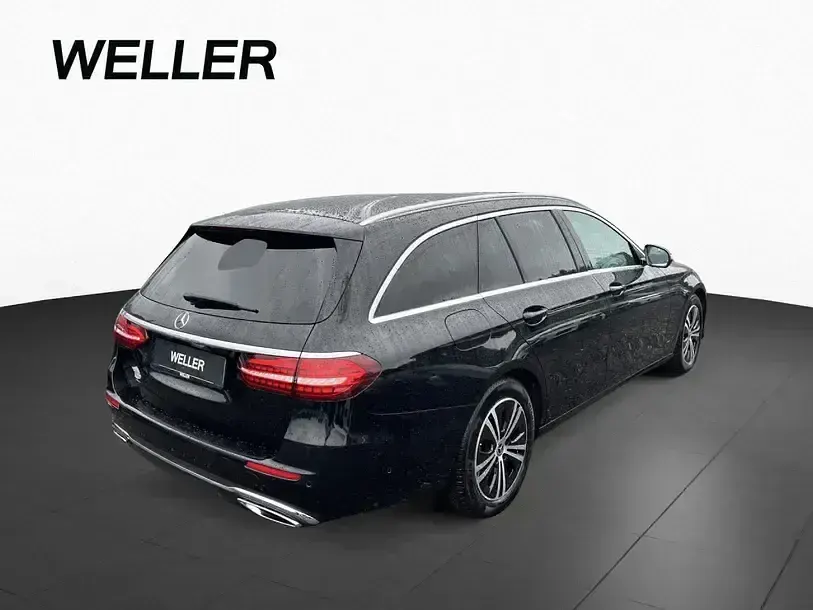 Gebraucht Mercedes E200 Avantgarde 197 PS (144 kW) 2022 Schwarz (schwarz) Kombi