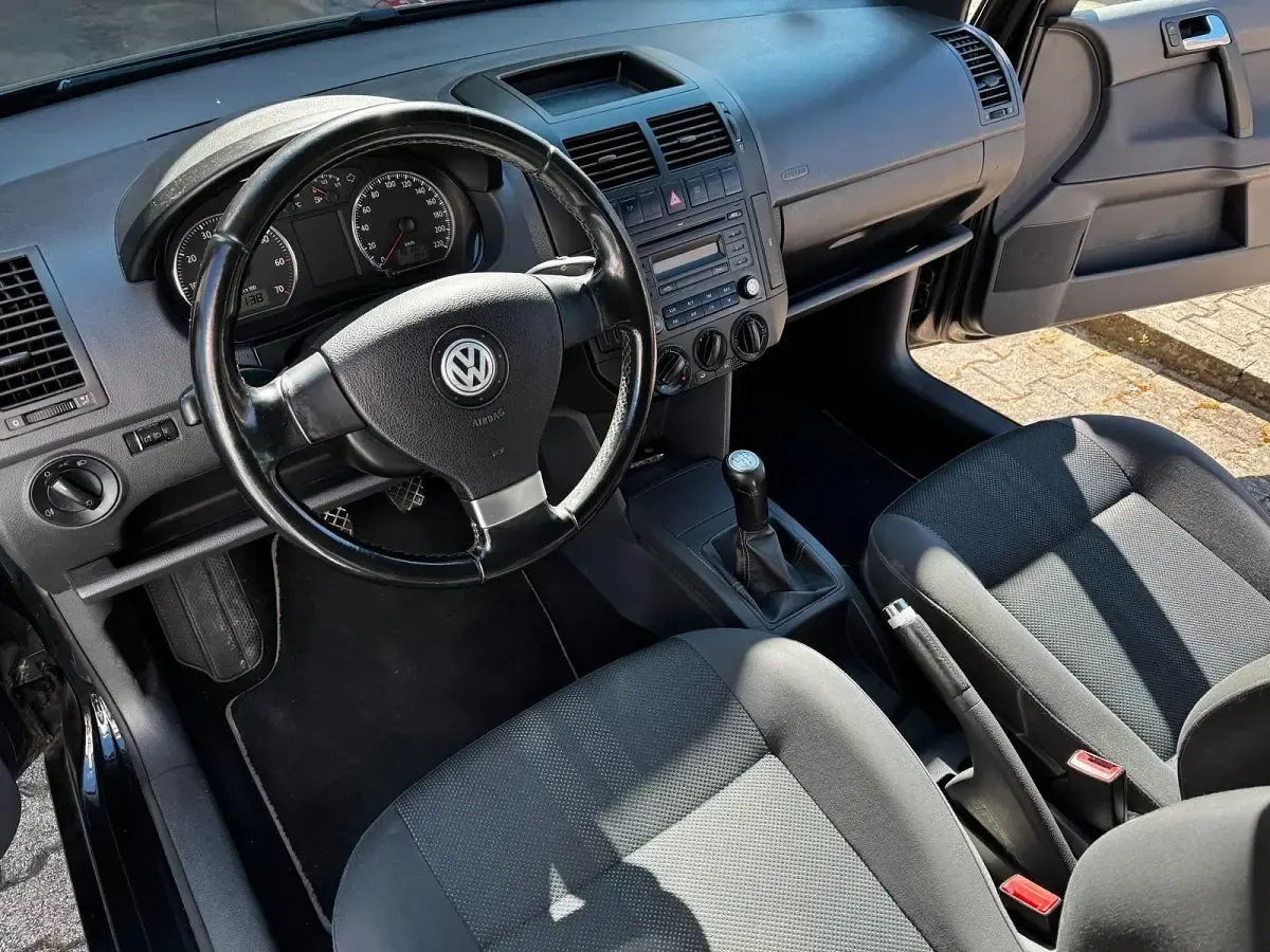 Gebraucht VW Polo Black Edition 60 PS (44 kW) 2009 Schwarz Kleinwagen