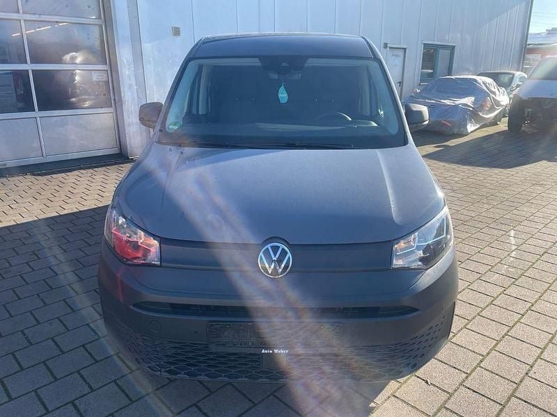 Gebraucht VW Caddy 102 PS (75 kW) 2023 Grau Van / Kleinbus