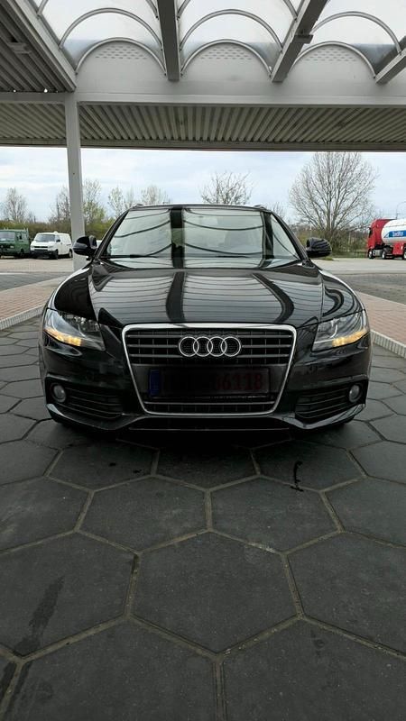 Second-hand Audi A4 130 CP (95 kW) 2009 Negru Break