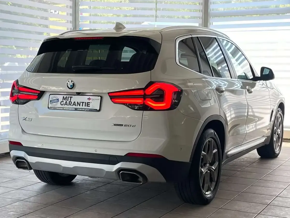 Gebraucht BMW X3 Sport Line 190 PS (139 kW) 2023 Weiß SUV