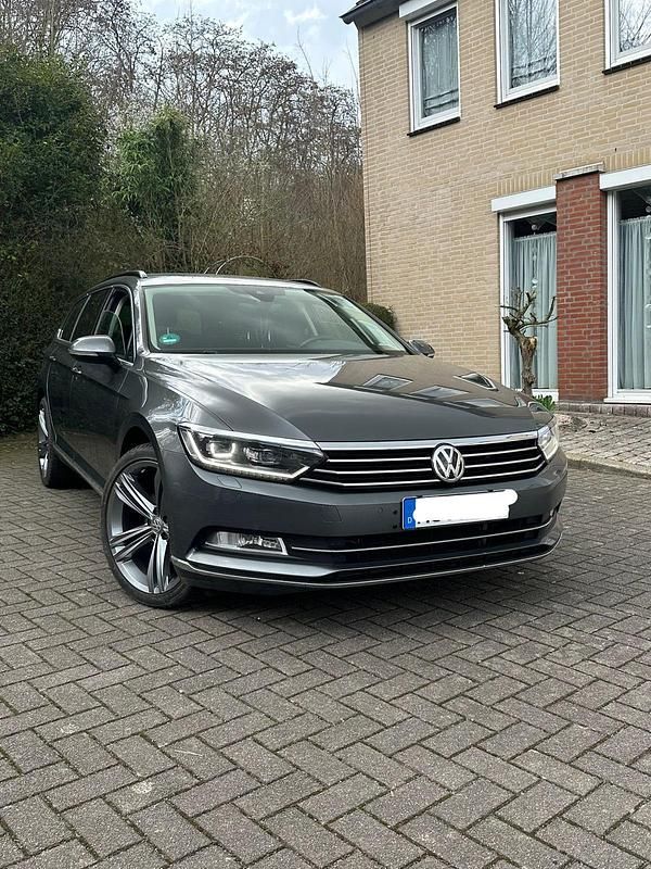 Gebraucht VW Passat 190 PS (139 kW) 2017 Grau Kombi