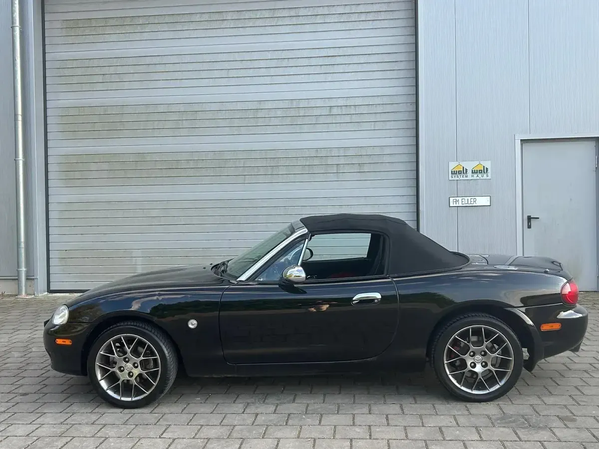 Brugt Mazda MX5 145 HK (106 kW) 2004 Sort Cabriolet