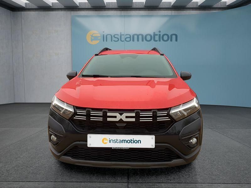 Neu Dacia Jogger 141 PS (103 kW) 2025 Rot Van / Kleinbus