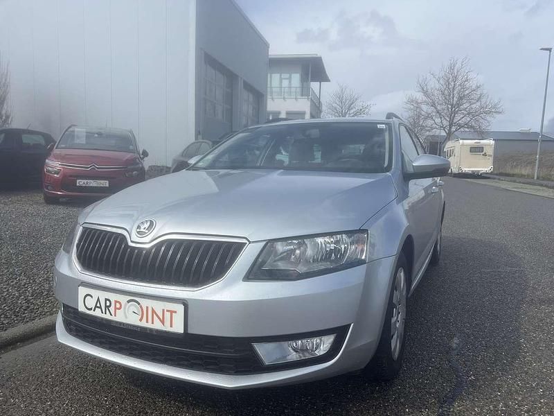 Gebraucht Skoda Octavia 110 PS (80 kW) 2014 Silber Kleinwagen