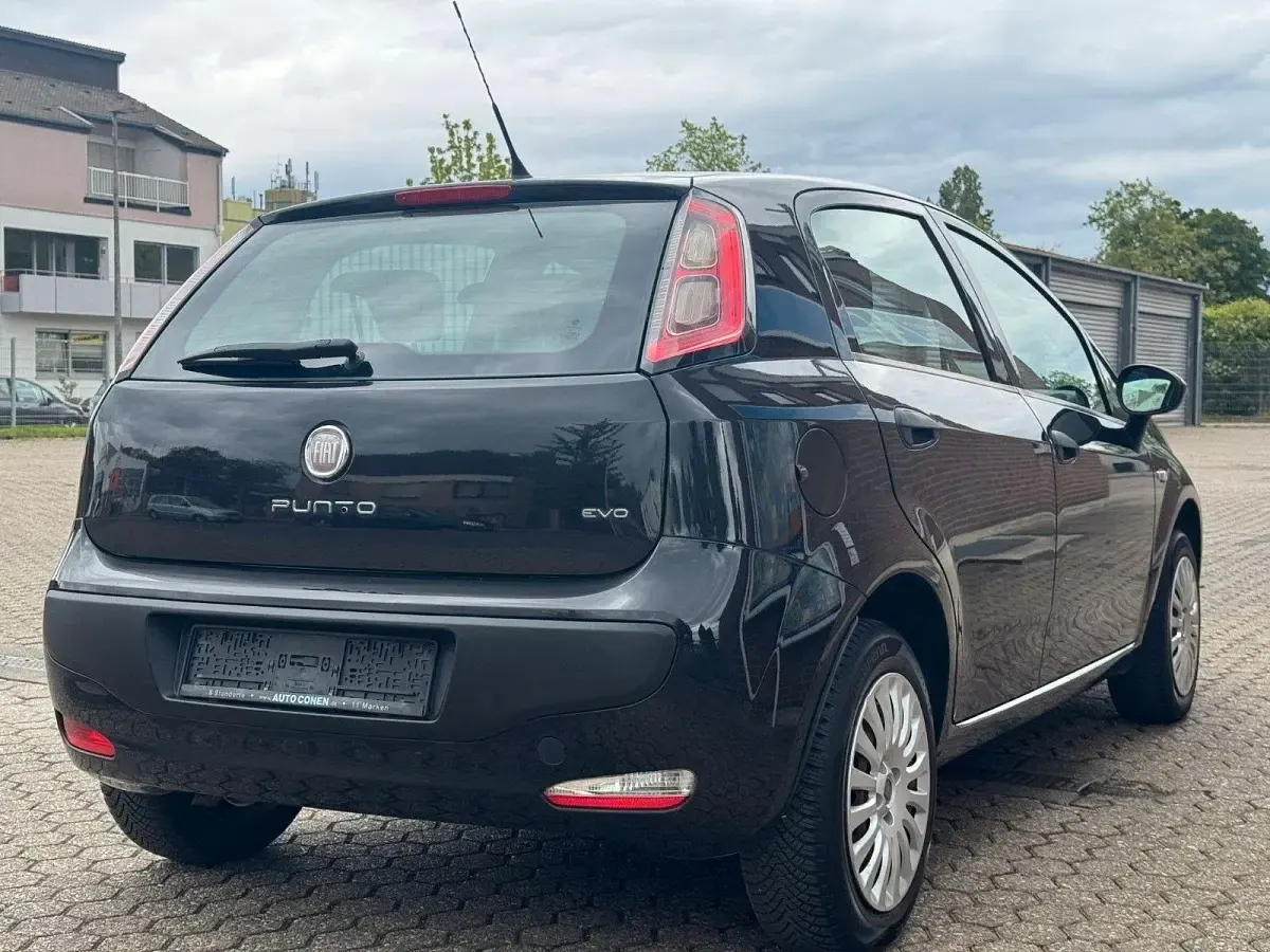 Gebraucht Fiat Punto Evo Active 77 PS (56 kW) 2010 Schwarz Kleinwagen