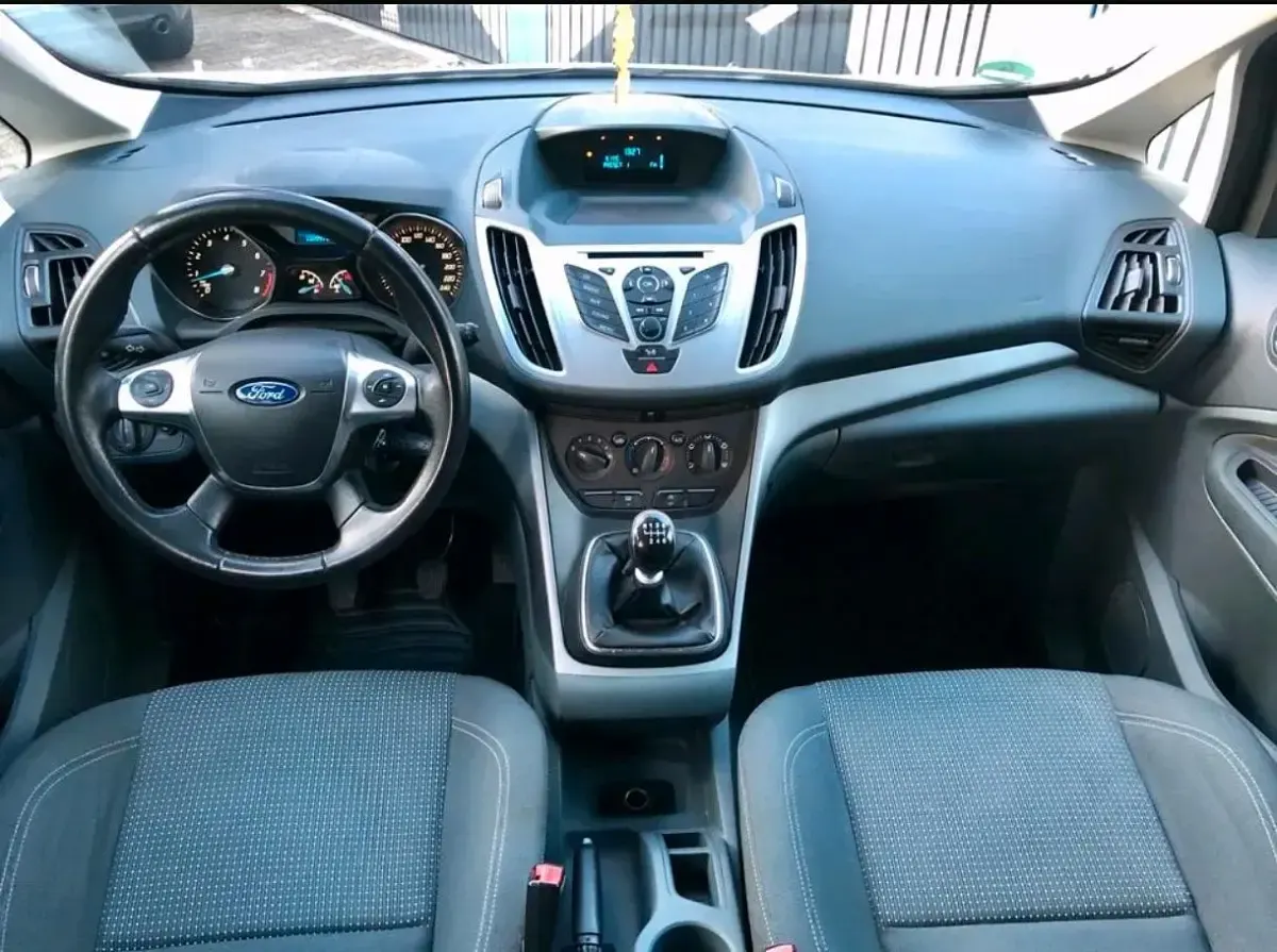 Gebraucht Ford C-MAX 106 PS (77 kW) 2013 Weiß Van / Kleinbus