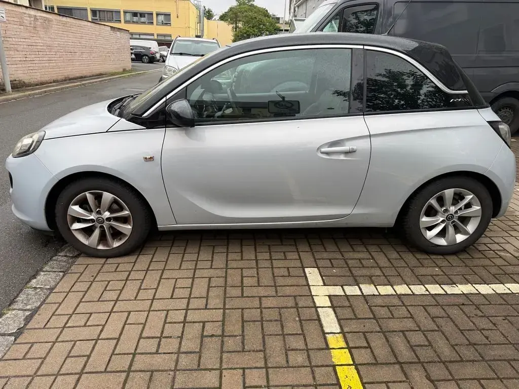 Gebraucht Opel Adam 87 PS (63 kW) 2014 Schwarz Kleinwagen