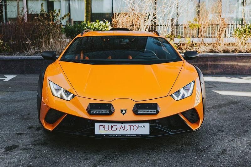 Gebraucht Lamborghini Huracán 610 PS (448 kW) 2024 Orange
