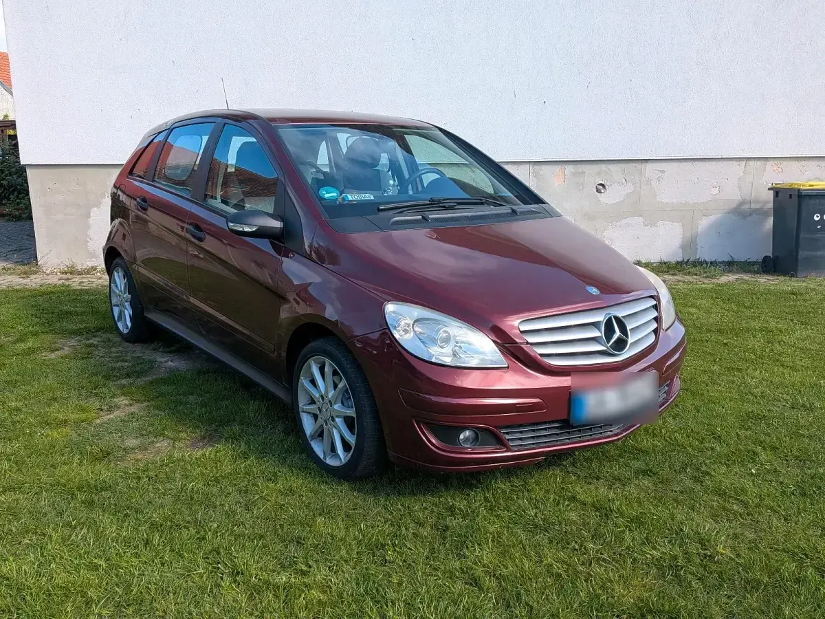 Gebraucht Mercedes B170 116 PS (85 kW) 2006 Rot Van / Kleinbus