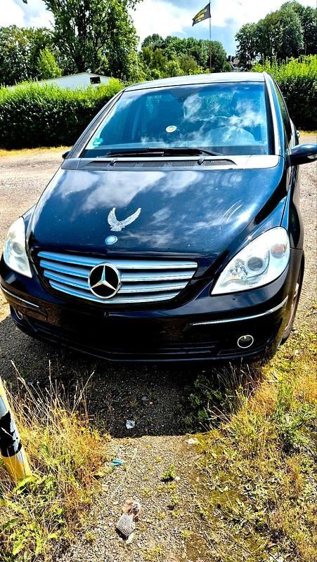 Schwarz Gebraucht 2006 Mercedes B200 Van / Kleinbus | 3.999 € (Etwas zu teuer) - Bild 1/4
