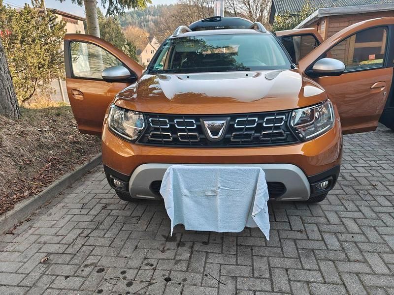 Gebraucht Dacia Duster Prestige 131 PS (96 kW) 2020 Orange SUV