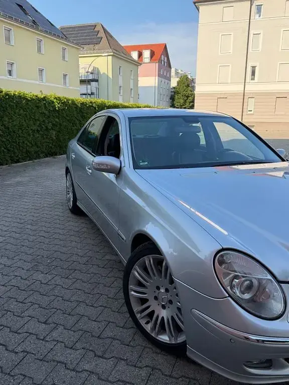 Gebraucht Mercedes E280 Avantgarde 231 PS (169 kW) 2006 Grau Limousine