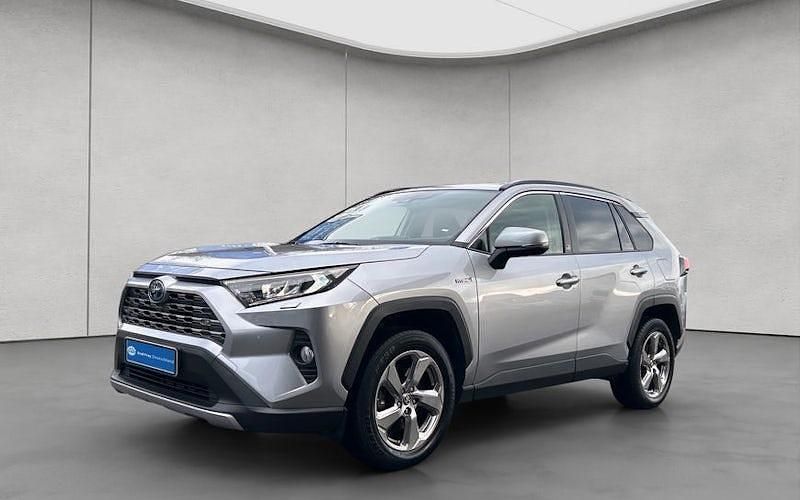 Silber Gebraucht 2020 Toyota RAV4 Hybrid Team SUV | 30.460 € (Fairer Preis) - Bild 1/4