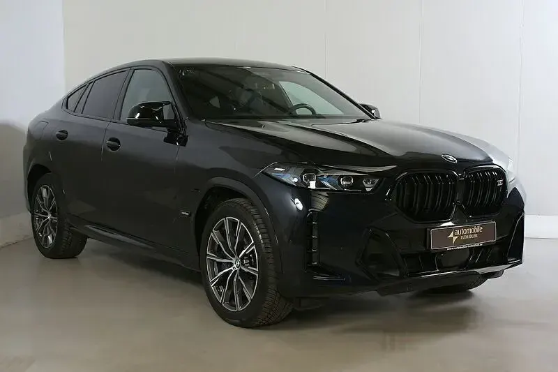 Gebraucht BMW X6 M Sport 530 PS (389 kW) 2024 Schwarz SUV