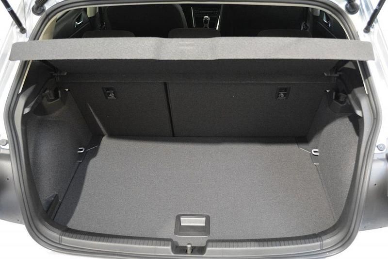 Gebraucht VW Polo Life 95 PS (69 kW) 2025 Silber Limousine