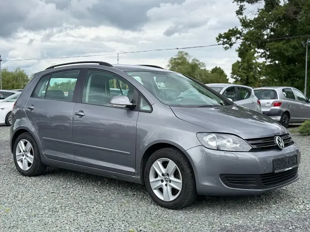 Gebraucht VW Golf Plus Cross Comfortline 160 PS (117 kW) 2009 Grau Limousine