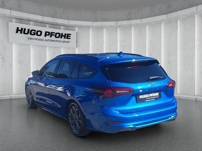 Gebraucht Ford Focus ST-Line X 155 PS (114 kW) 2024 Desert island blue metallic Kombi