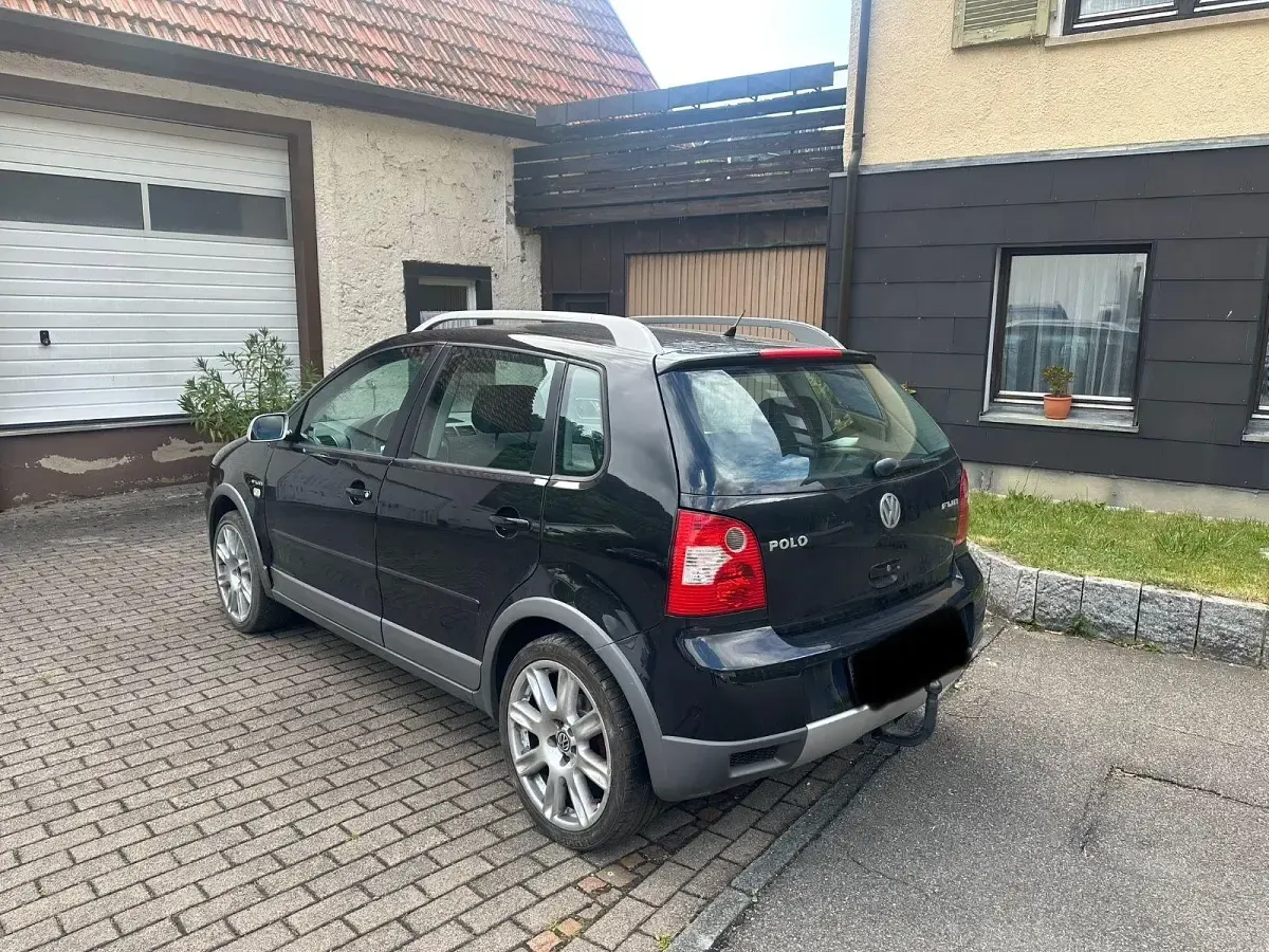 Gebraucht VW Polo Cross 75 PS (55 kW) 2004 Schwarz Kleinwagen