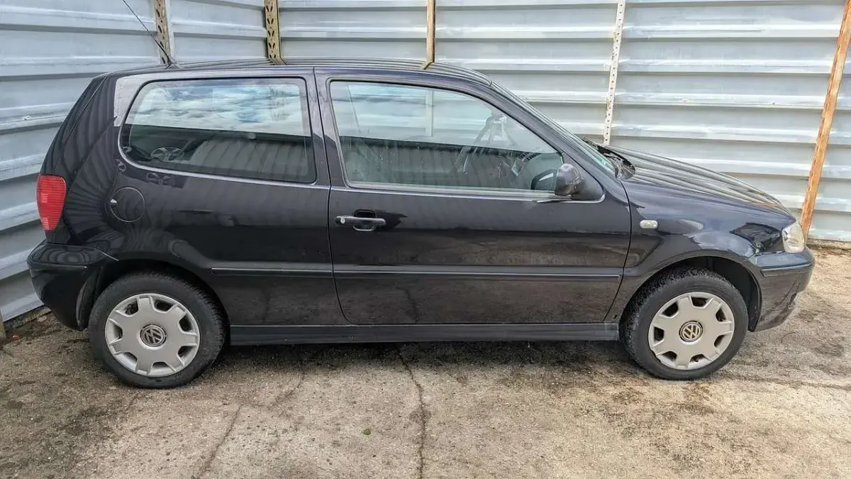 Gebraucht VW Polo Edition 50 PS (36 kW) 2001 Schwarz Limousine
