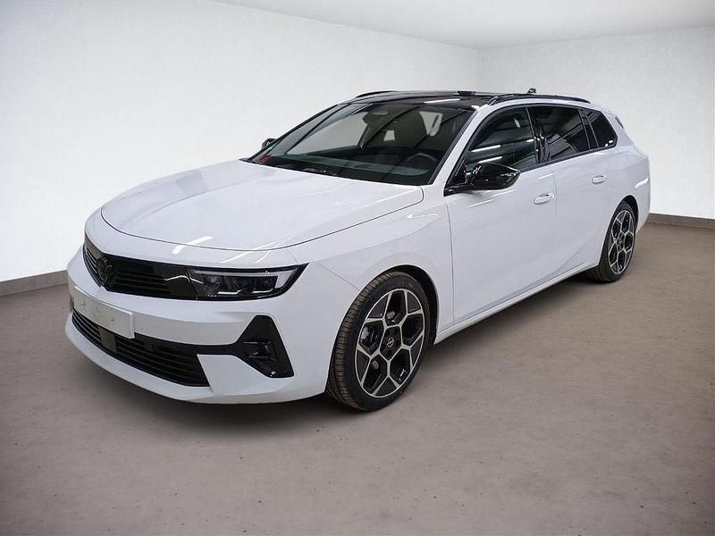Gebraucht Opel Astra Ultimate 131 PS (96 kW) 2024 Arktisweiß Kombi