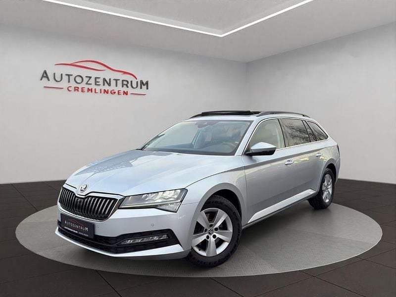 Silber Gebraucht 2022 Skoda Superb Kombi | 18.990 € (Guter Preis) - Bild 1/4