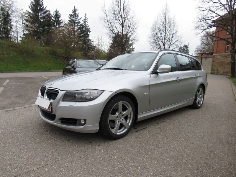 Gebraucht BMW 330 245 PS (180 kW) 2011 Silber Kombi