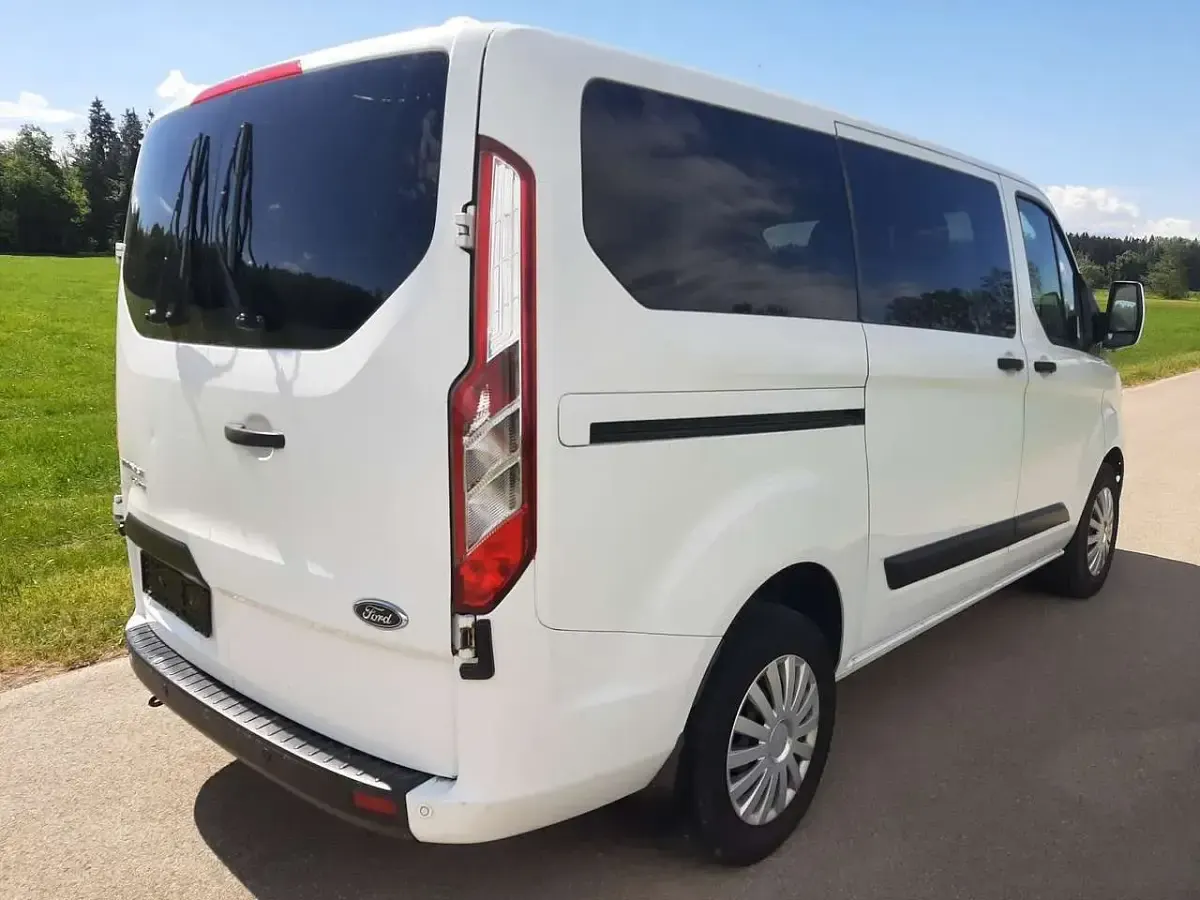 Gebraucht Ford Transit Custom 107 PS (78 kW) 2020 Frozen white Kombi