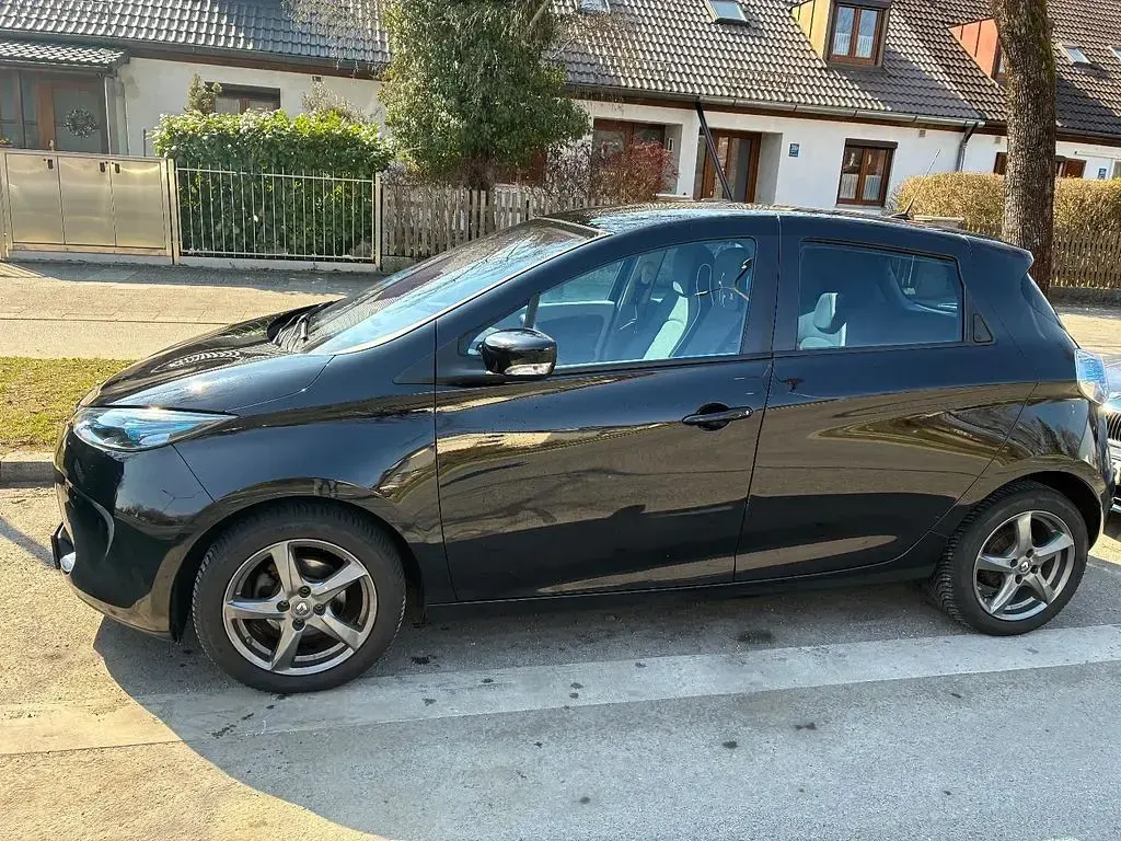 Gebraucht Renault Zoe Life 64 kW (88 PS) 2014 Schwarz Kleinwagen