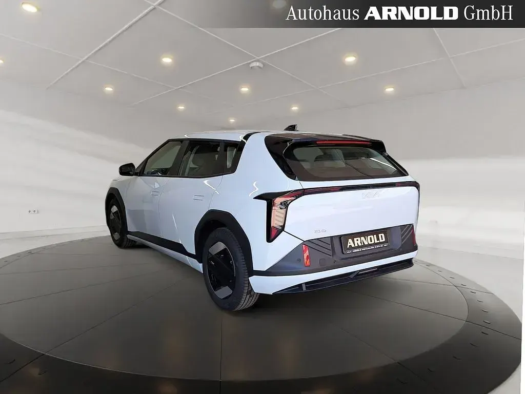 Neu Kia EV4 Air 150 kW (204 PS) 2026 Weiß Limousine