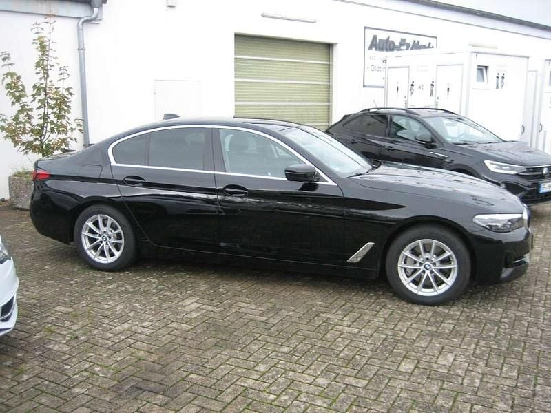 Schwarz Gebraucht 2021 BMW 530e Limousine | 22.995 € (Superpreis) - Bild 1/4