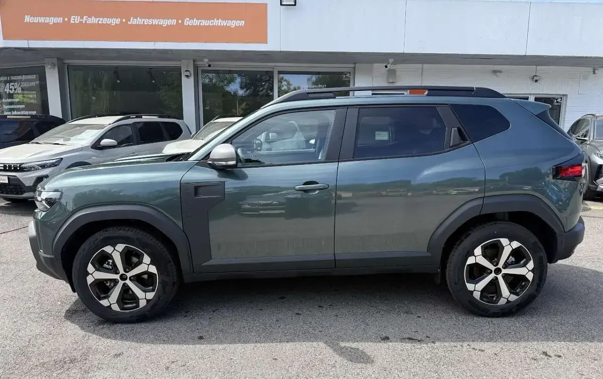 Neu Dacia Duster Journey 158 PS (116 kW) 2026 Grün SUV