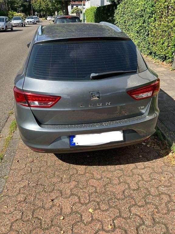 Gebraucht Seat Leon ST Style 150 PS (110 kW) 2015 Grau Kombi