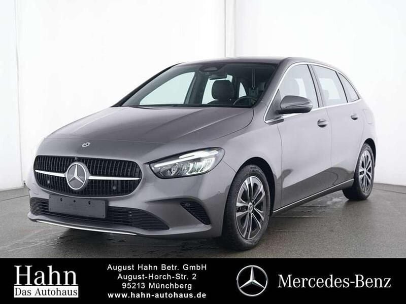 Lack mountaingrau Gebraucht 2024 Mercedes B220 Progressive Van / Kleinbus | 35.950 € (Guter Preis) - Bild 1/4