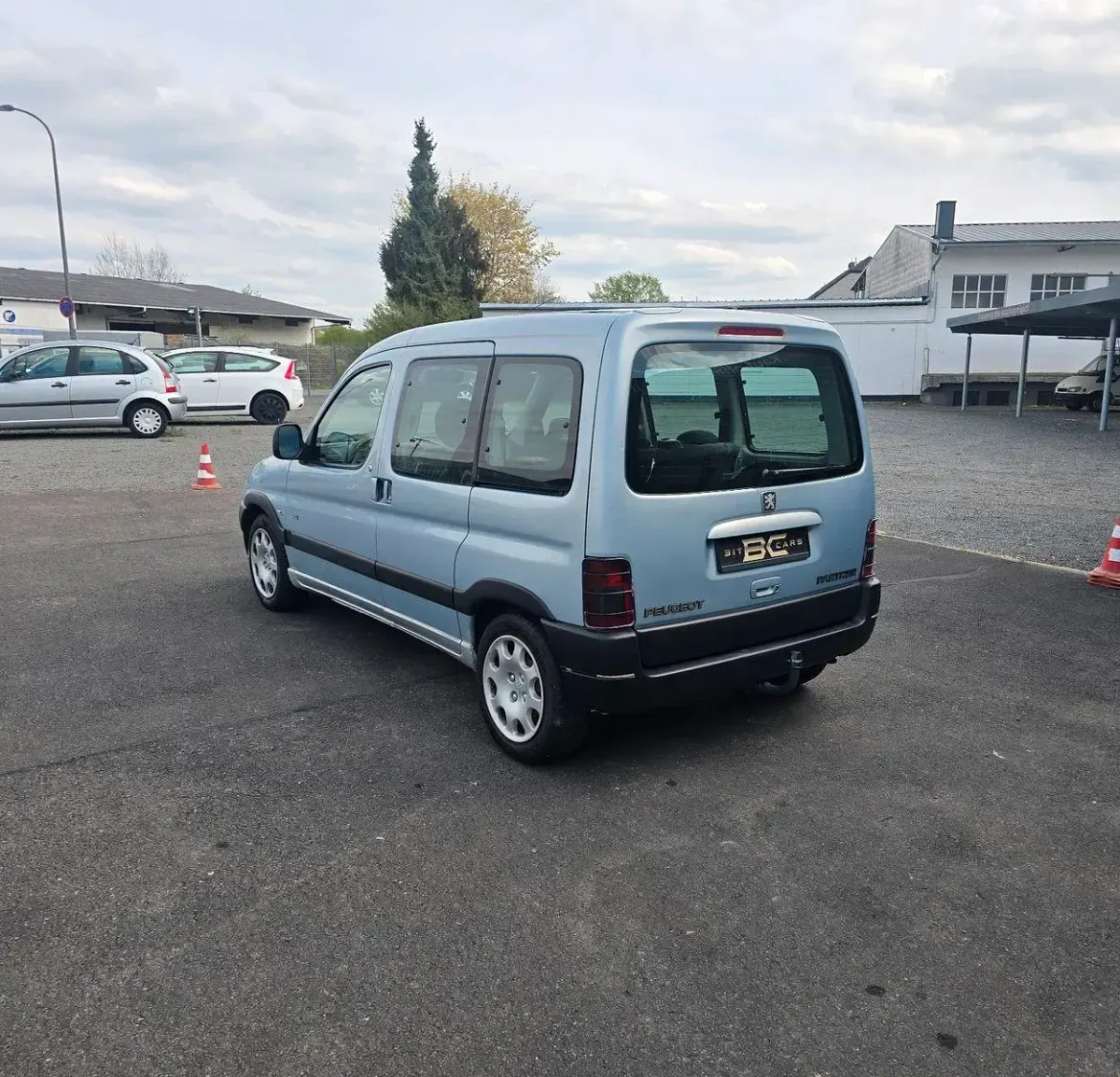 Gebraucht Peugeot Partner 90 PS (66 kW) 2001 Grau Van / Kleinbus